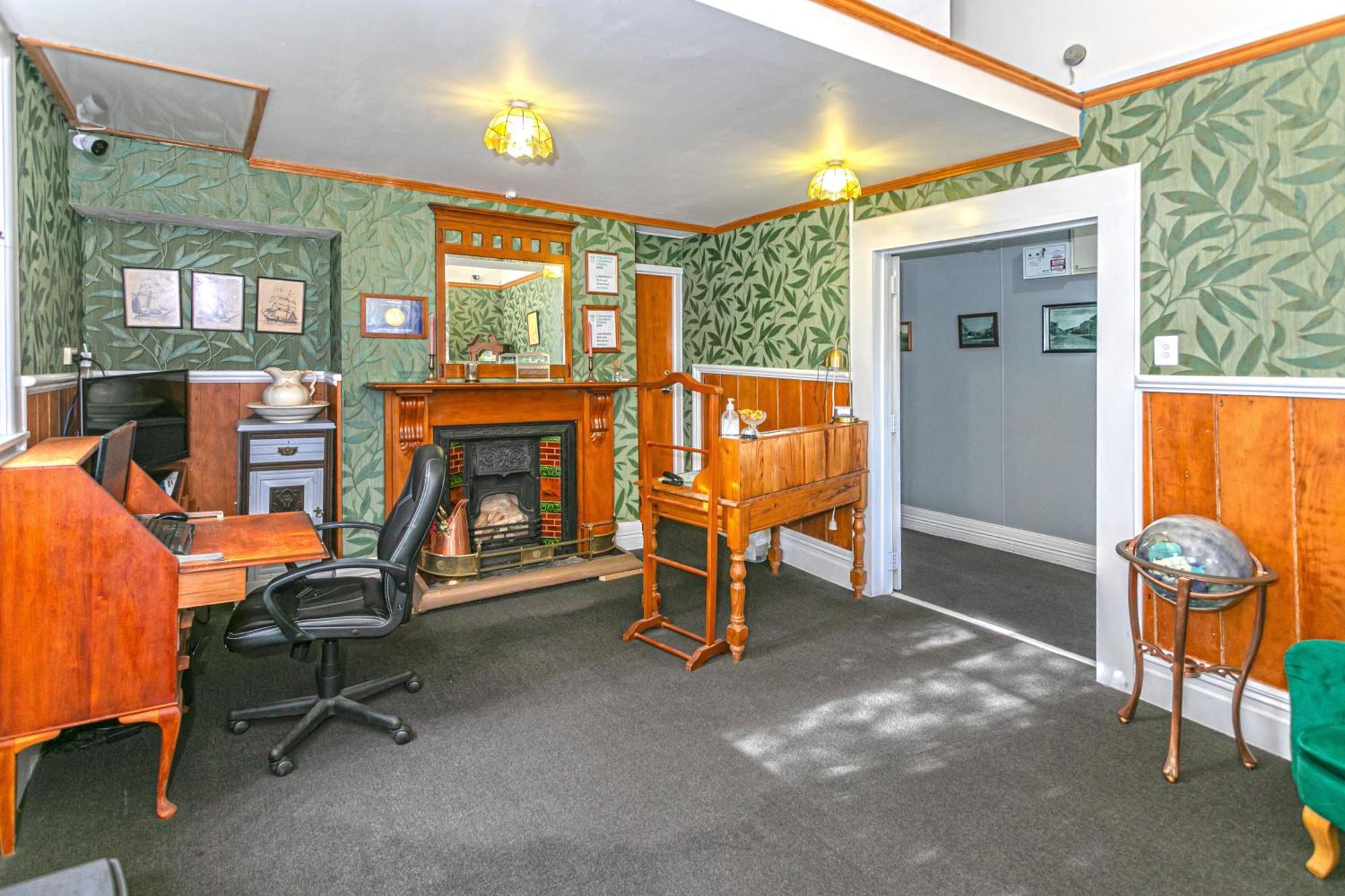 Lady Bowen Bed & Breakfast Темз Екстериор снимка